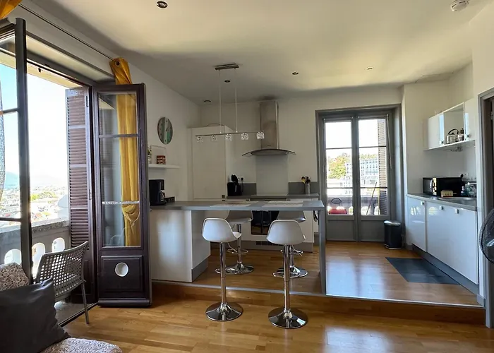 Appartement T2 Lumineux Avec Wifi, Dans Palace Historique Pour 1/2 Personnes - Fr-1-555-46