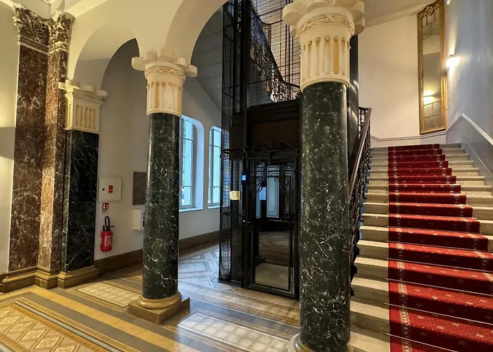 Appartement T2 Lumineux Avec Wifi, Dans Palace Historique Pour 1/2 Personnes - Fr-1-555-46 Aix-les-Bains